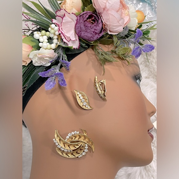 Stunning Vintage Set of Brooch and Earrings - Picture 1 of 7